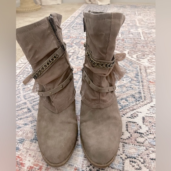 Jellypop "Blake" Taupe Leather Ankle Booties Size 10 - Picture 5 of 6